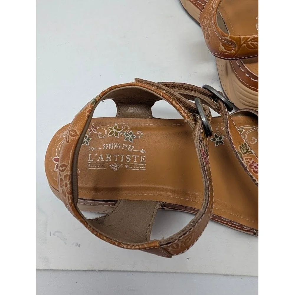 L'Artiste by Spring Step Sweetened Leather Sandals Brown Floral Wedge sz 37 US 7